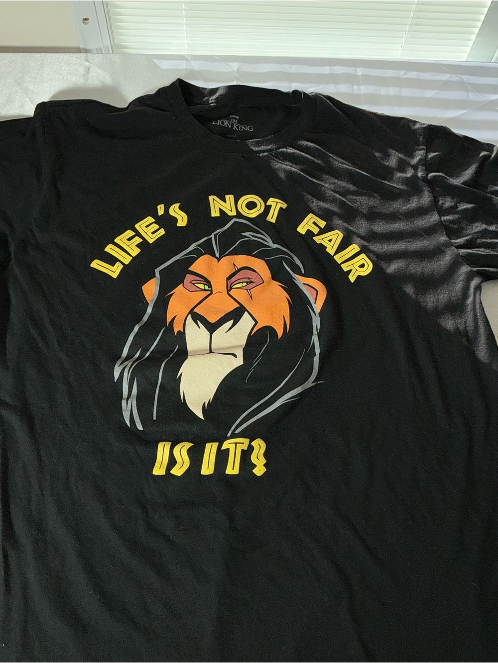 Disney Men’s Lion King Scar Life's Not Fair is It? T-Shirt Size L - Picture 3 of 9